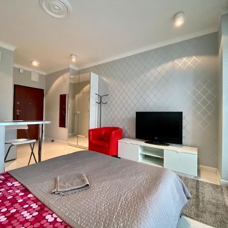 Studio Flat Triton Park Варшава Экстерьер фото