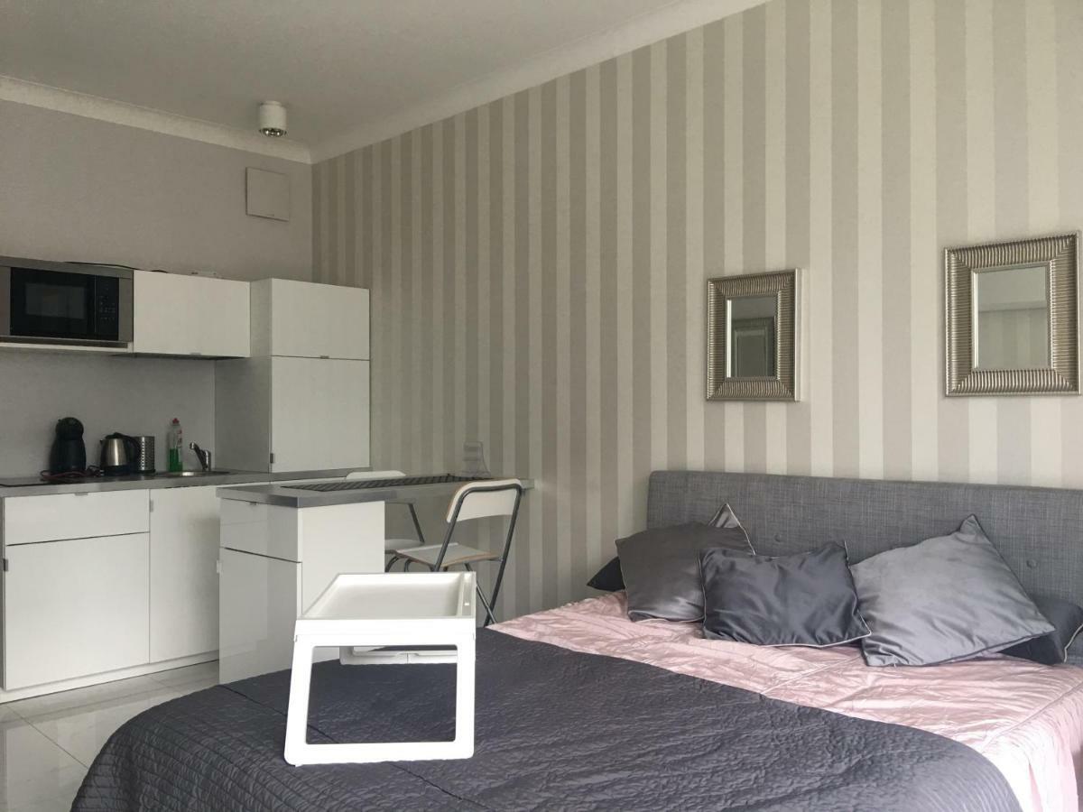 Studio Flat Triton Park Варшава Экстерьер фото